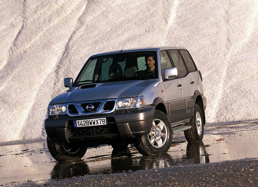  Nissan Terrano II 5-Door 1999 года  (фото 10 из 16)